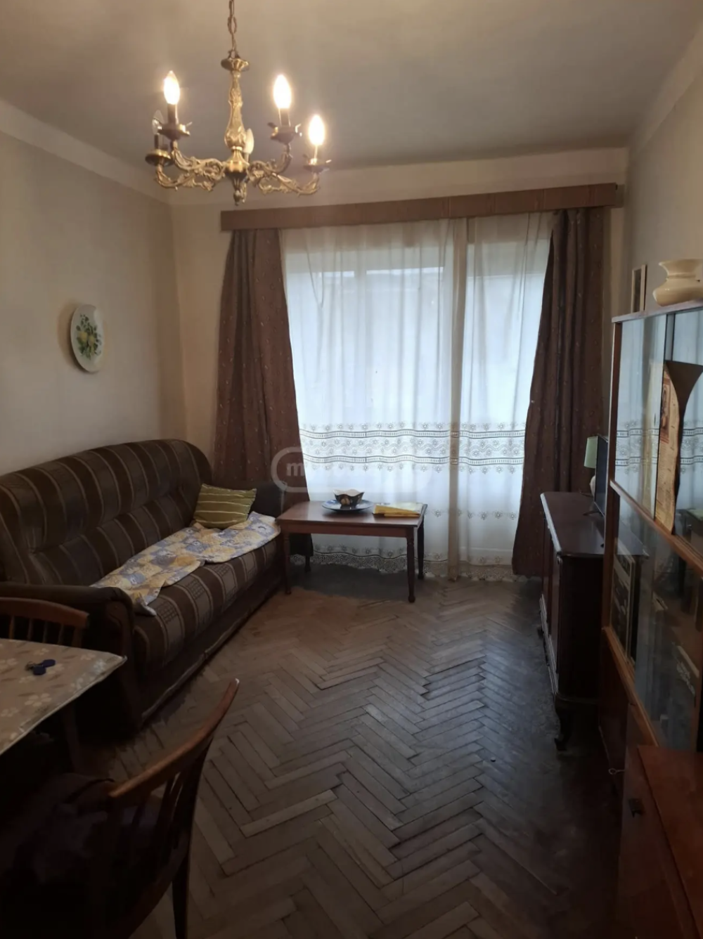 იყიდება 1 ოთახიანი ბინა საბურთალოზე